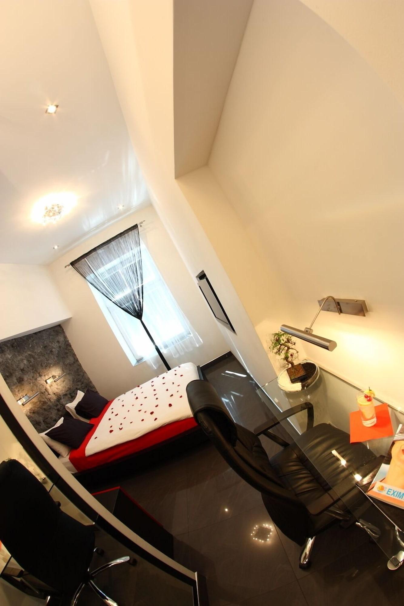 Komorowski Luxury Guest Aparthotel Krakau